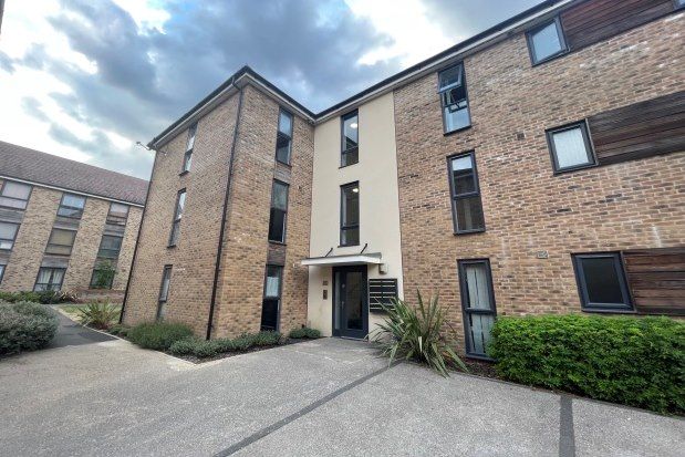 2 bed flat to rent in Yeoman Drive, Cambridge CB3, £1,450 pcm
