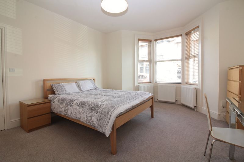 1 bed flat to rent in Grosvenor Road, Jesmond, Newcastle Upon Tyne NE2, £960 pcm