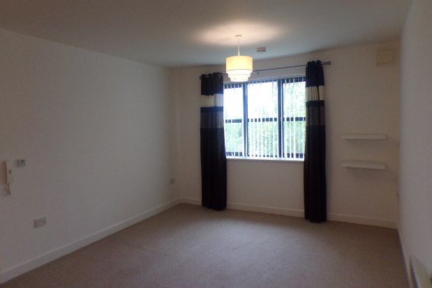 2 bed flat to rent in Clearwater View, St. Austell PL25, £850 pcm