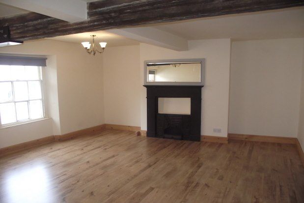 1 bed flat to rent in Little Underbank, Stockport SK1, £800 pcm