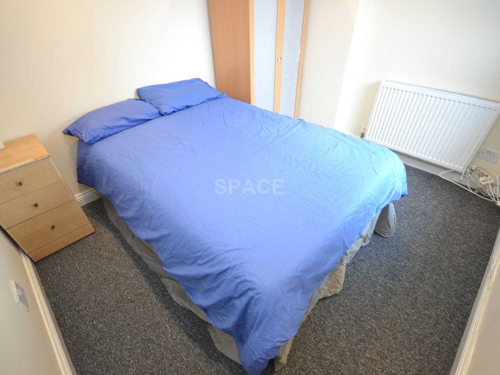 Room to rent in Basingstoke Road, Reading, Berkshire, 0Et. RG2, £450 pcm