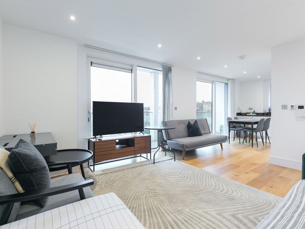 3 bed flat for sale in Sledge Tower, Roseberry Place, Dalston E8, £775,000
