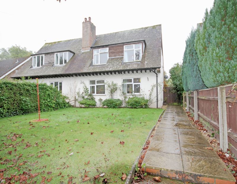 2 bed semi-detached house to rent in Oakley Lane, Wimborne BH21, £1,450 pcm
