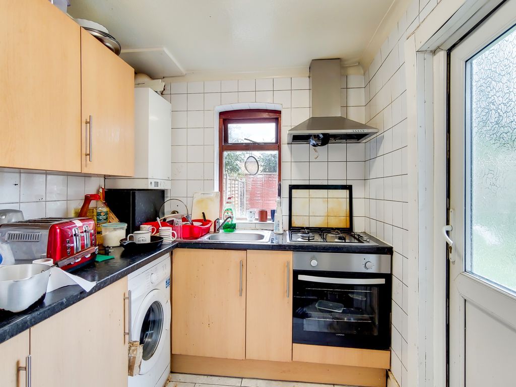 4 bed terraced house for sale in Durham Road, Manor Park E12, £650,000