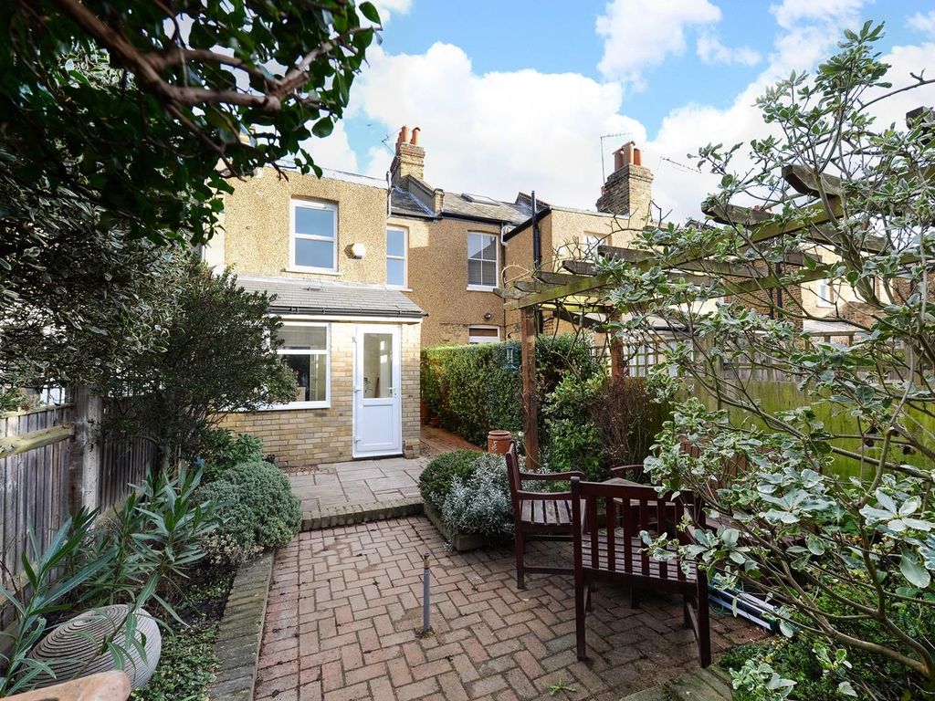 2 bed terraced house to rent in Aysgarth Road, Dulwich, London SE21, £3,800 pcm