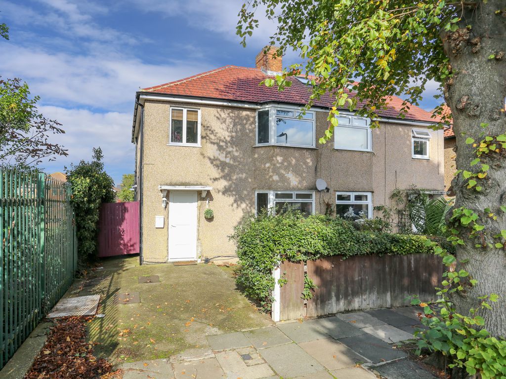 3 bed semi-detached house for sale in Crossway, Ealing W13, £729,950