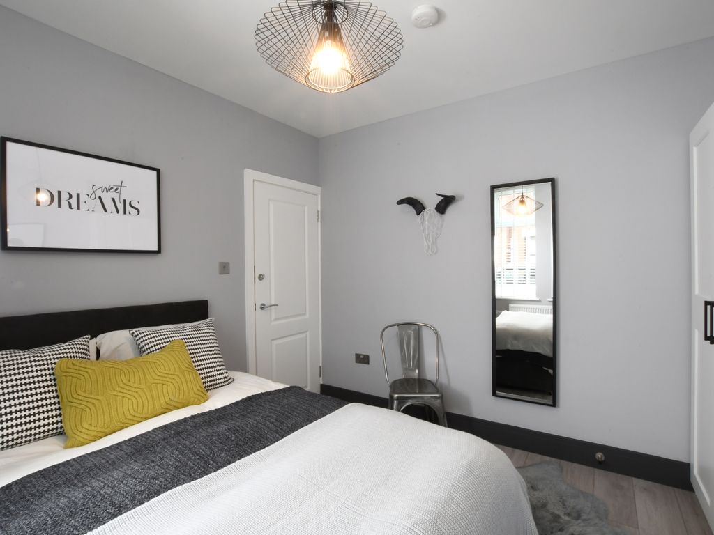 Room to rent in Wolfa Street, Derby DE22, £520 pcm