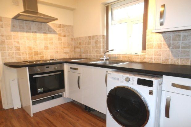 2 bed flat to rent in Eaton Lodge, Hunstanton PE36, £800 pcm