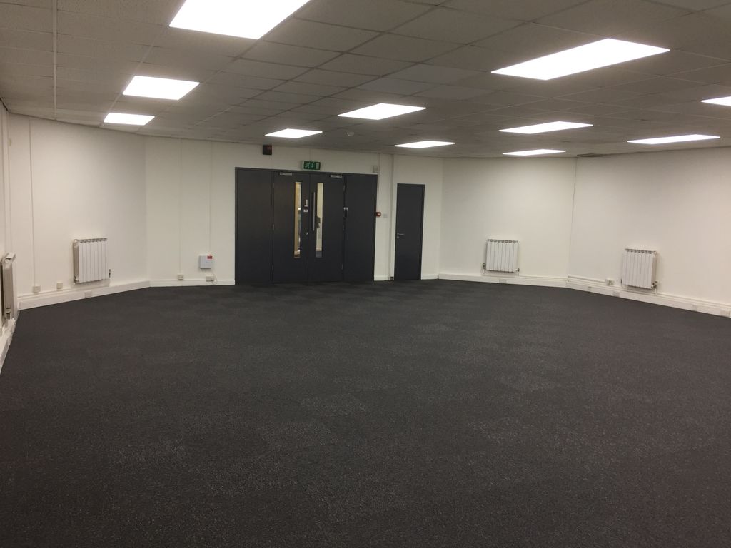 Business park to let in Howard Court, Runcorn WA7, £13,380 pa