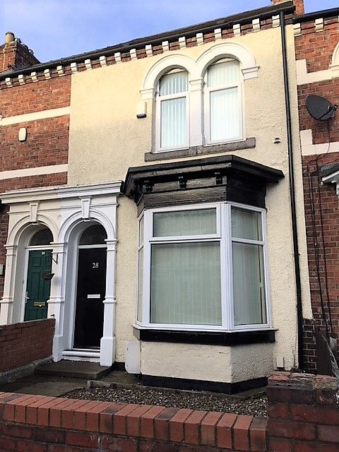 5 bed terraced house to rent in Granville Road, Middlesbrough TS1, £2,708 pcm