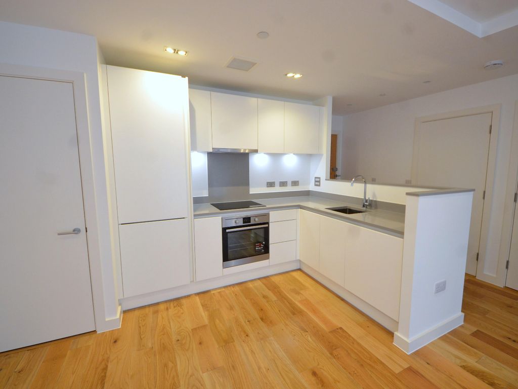 1 bed flat for sale in Palmers Road, London E2, £440,000