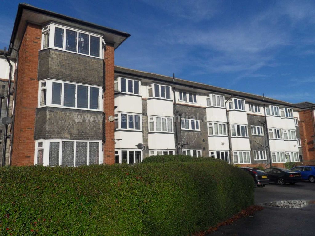 2 bed flat to rent in Gibbins Road, Selly Oak B29, £1,050 pcm