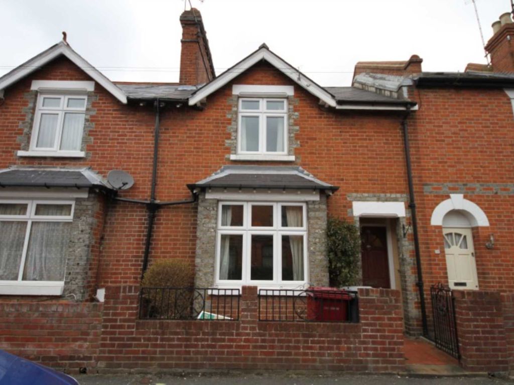 Room to rent in Kings Road, Caversham, Reading RG4, £625 pcm