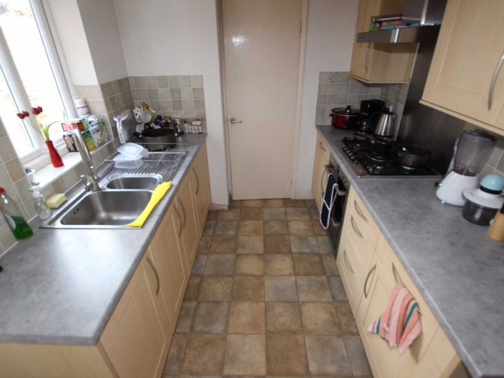 Room to rent in Kings Road, Caversham, Reading RG4, £625 pcm