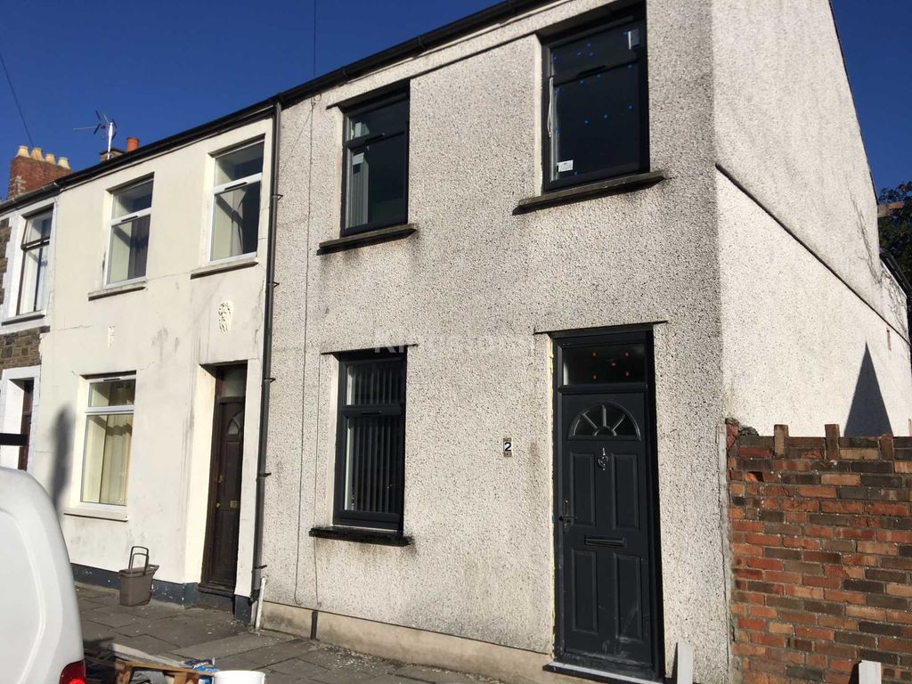 6 bed end terrace house to rent in Treorky Street, Cardiff CF24, £2,910 pcm
