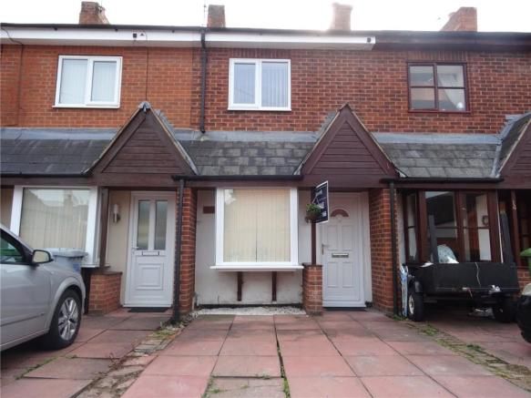 2 bed terraced house to rent in Long Row, Newark NG24, £600 pcm