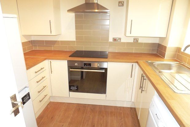 Studio to rent in Sark House, Watford WD18, £1,150 pcm