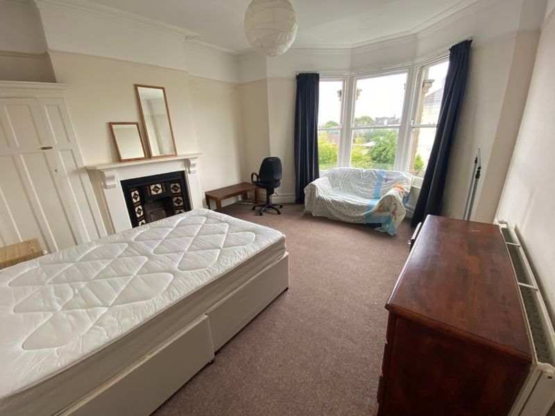 5 bed flat to rent in Hazelton Road, Bishopston BS7, £3,875 pcm