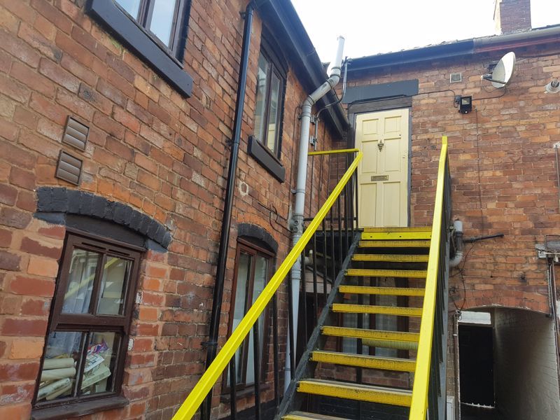 1 bed flat to rent in Stone Road, Stafford ST16, £425 pcm