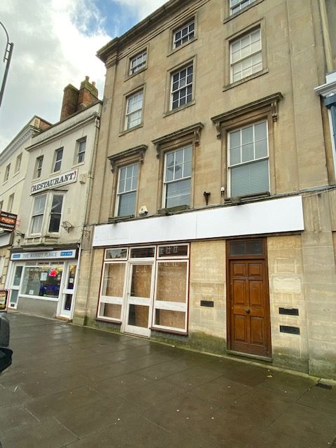 Office to let in Market Place, Devizes SN10, £6,000 pa