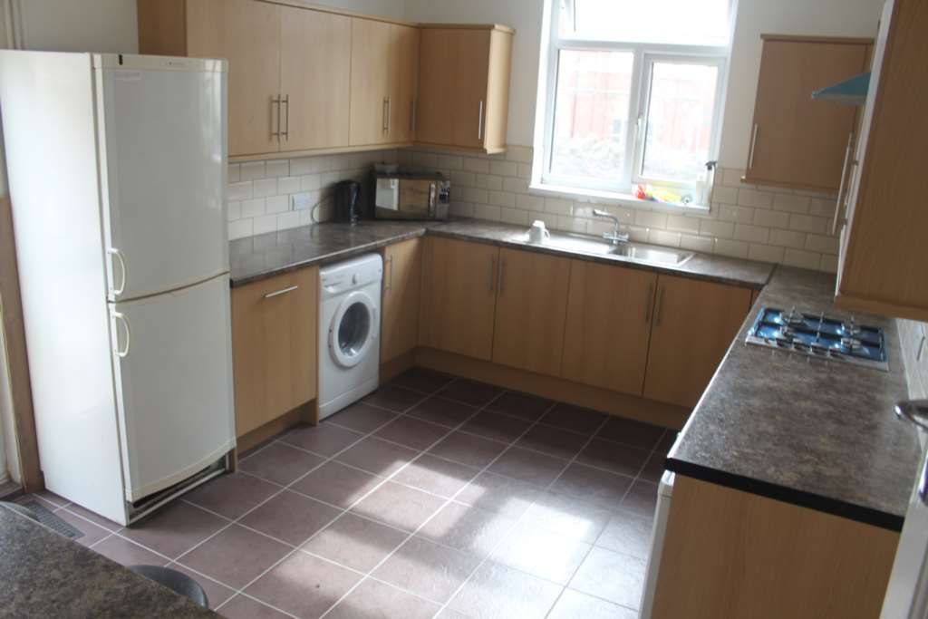 4 bed end terrace house to rent in Monthermer Road, Roath, Cardiff CF24, £1,900 pcm