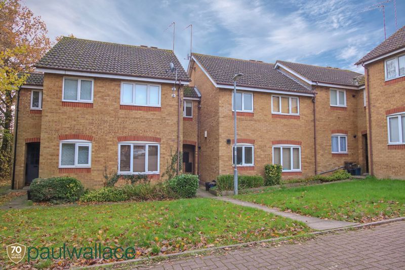 1 bed flat to rent in Musgrave Close, Cheshunt, Waltham Cross EN7, £975 pcm