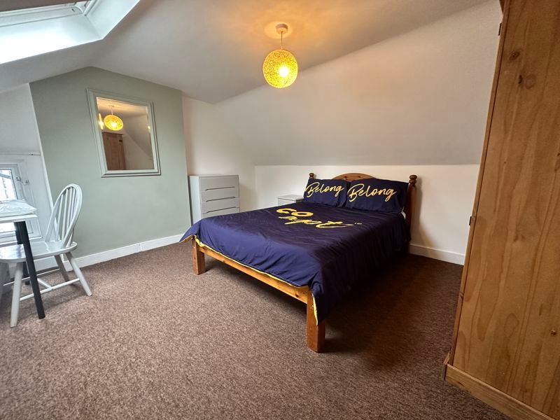 3 bed maisonette to rent in Argyle Road, Brighton BN1, £2,574 pcm