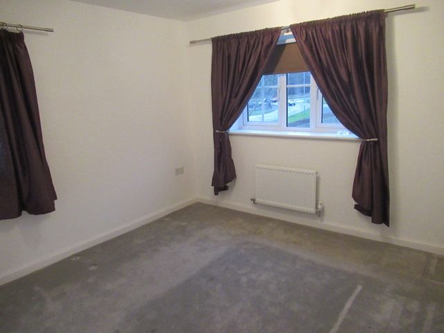 4 bed town house to rent in Swan Walk, Spennymoor DL16, £900 pcm