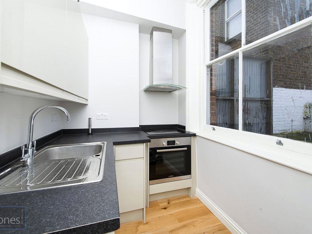 1 bed flat to rent in Chalk Farm Road, Chalk Farm, London NW1, £1,820 pcm
