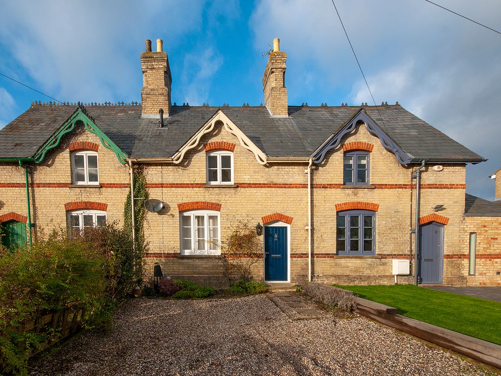 2 bed cottage to rent in High Street, Hinxton, Saffron Walden CB10, £1,095 pcm