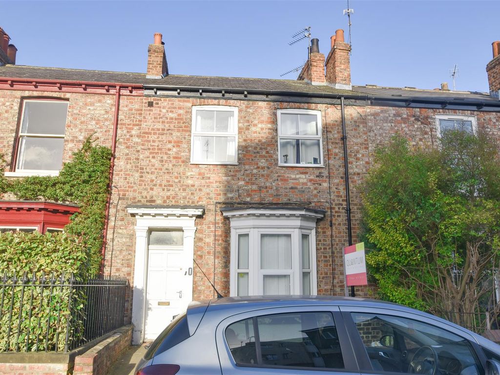 5 bed property to rent in Lowther Street, York YO31, £4,008 pcm
