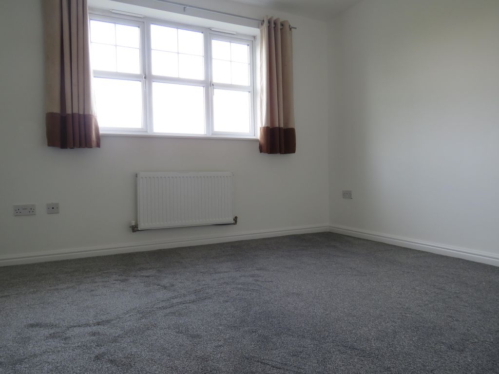 2 bed flat to rent in Lloyds Way, Bishopton, Stratford-Upon-Avon CV37, £825 pcm