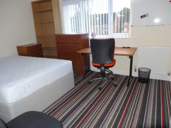 3 bed shared accommodation to rent in Prior Deram Walk, Coventry, West Midlands CV4, £693 pppm