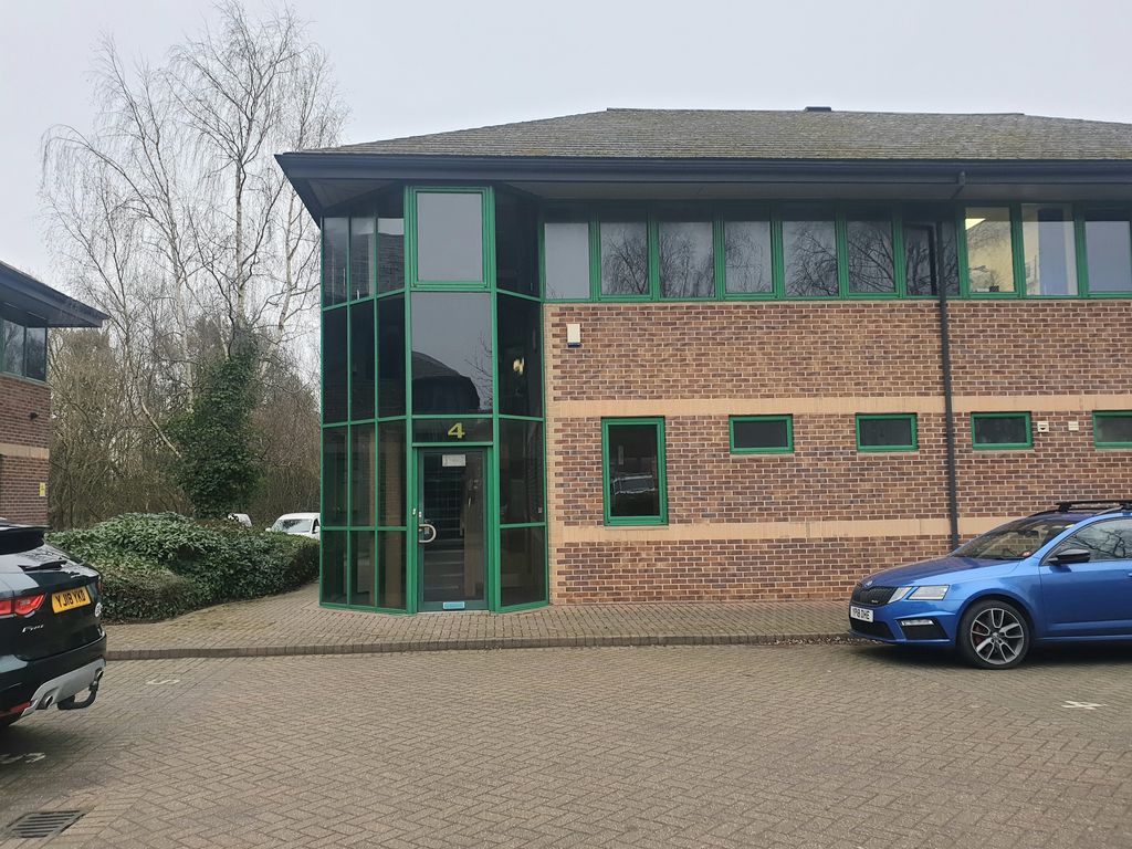 Office to let in Dunston Road, Chesterfield S41, £11,400 pa