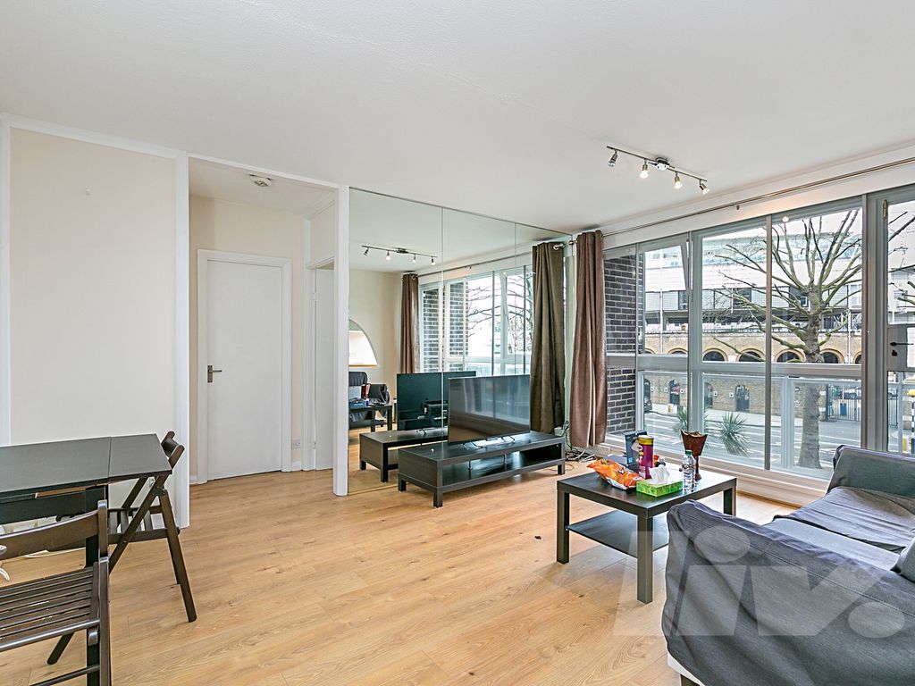 1 bed flat for sale in Lords View, St. Johns Wood Road, St John's Wood NW8, £695,000