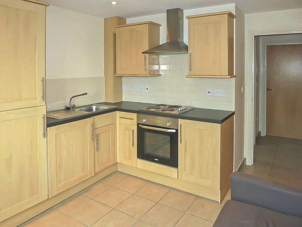 1 bed flat to rent in Cinderford Apartments, Cinderford Close, Southmead, Bristol BS10, £900 pcm