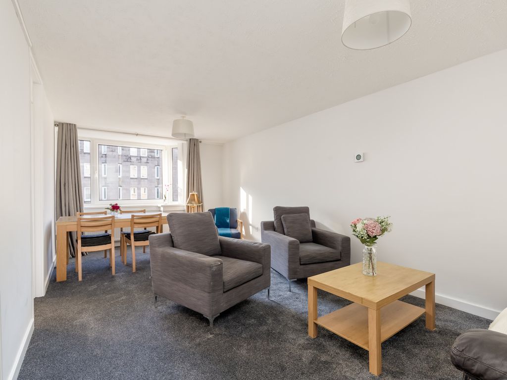 3 bed flat to rent in Saunders Street, Edinburgh EH3, £1,900 pcm