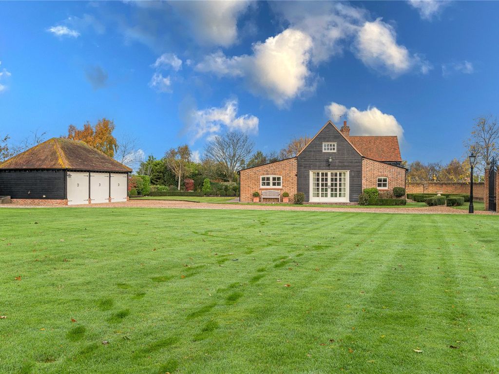 4 bed detached house for sale in Barling Road, Barling Magna, Essex SS3, £1,500,000