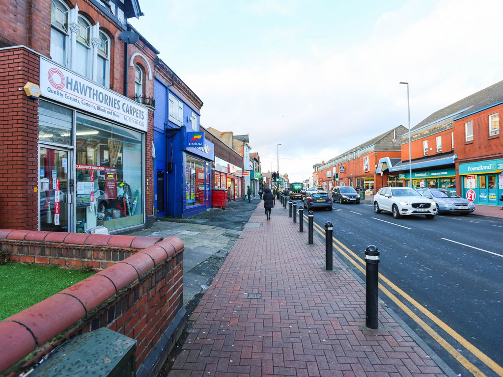 Retail premises to let in Bearwood Road, Smethwick B66, £19,200 pa