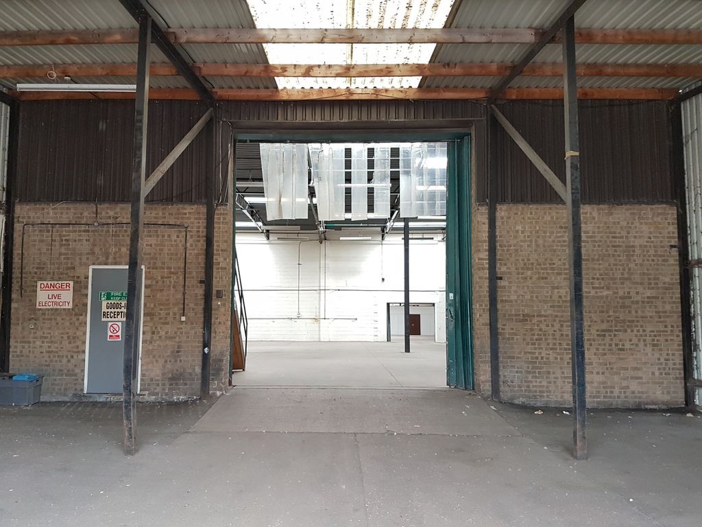 Light industrial to let in Honeysome Industrial Estate, Chatteris PE16, Non quoting