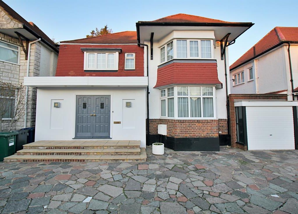 5 bed detached house to rent in Alderton Crescent, London NW4, £6,500 pcm