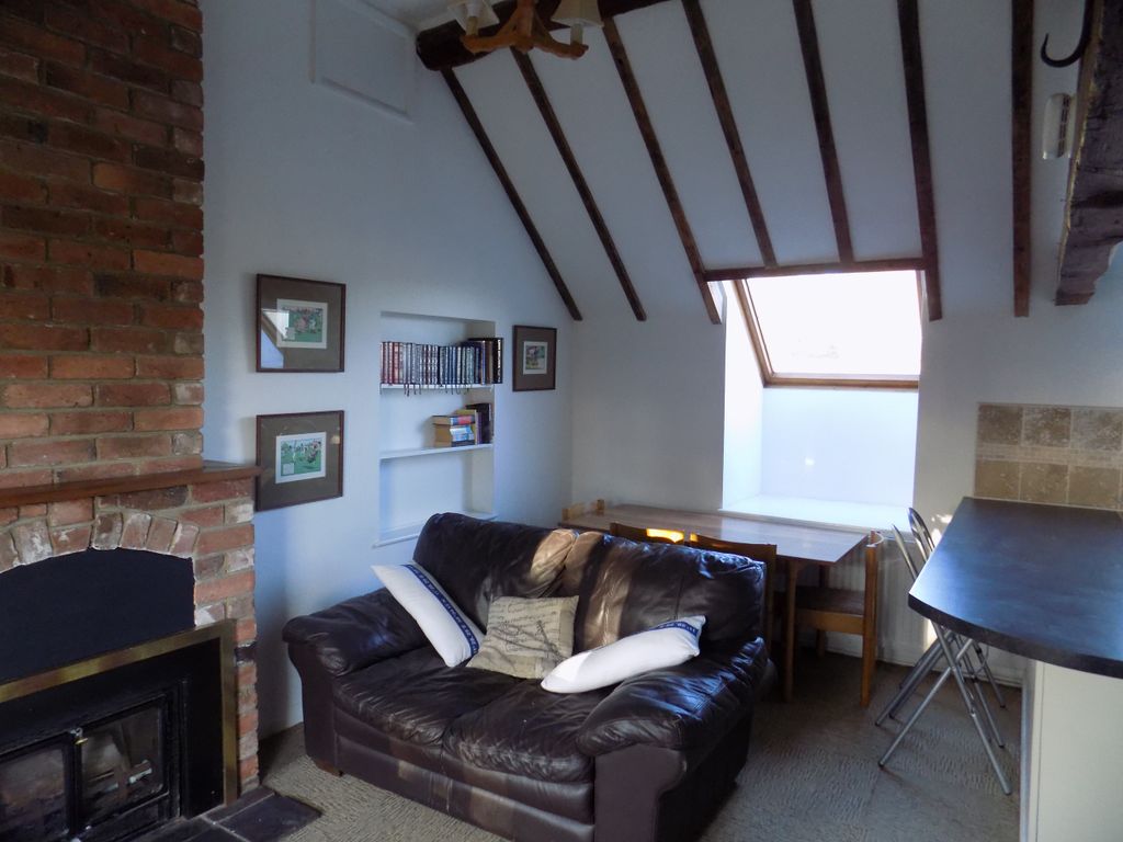 3 bed flat to rent in The Hayloft, Old Boothby Farm, Ashbourne DE6, £1,350 pcm