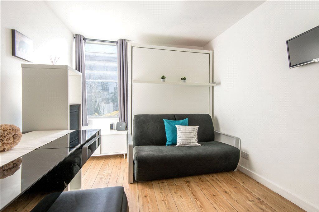 Studio to rent in New House, 46 Marlborough Place, London NW8, £1,300 pcm