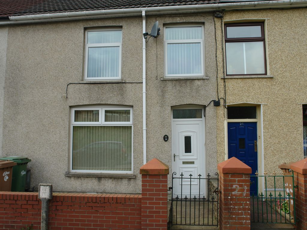 2 bed terraced house to rent in Penmaen Road, Pontllanfraith Blackwood NP12, £775 pcm