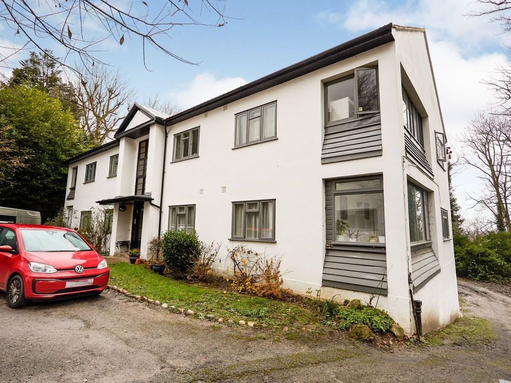 2 bed flat for sale in 118 Church Road, London SE19, £349,995