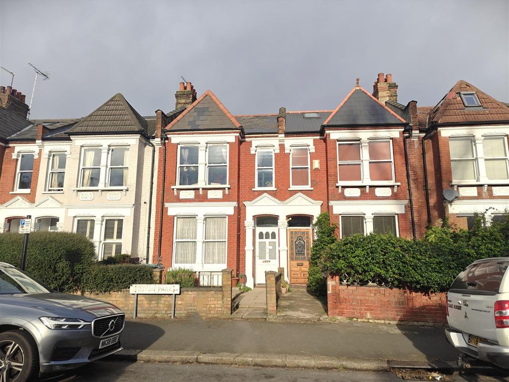 2 bed flat to rent in Weston Park, Crouch End N8, £1,750 pcm