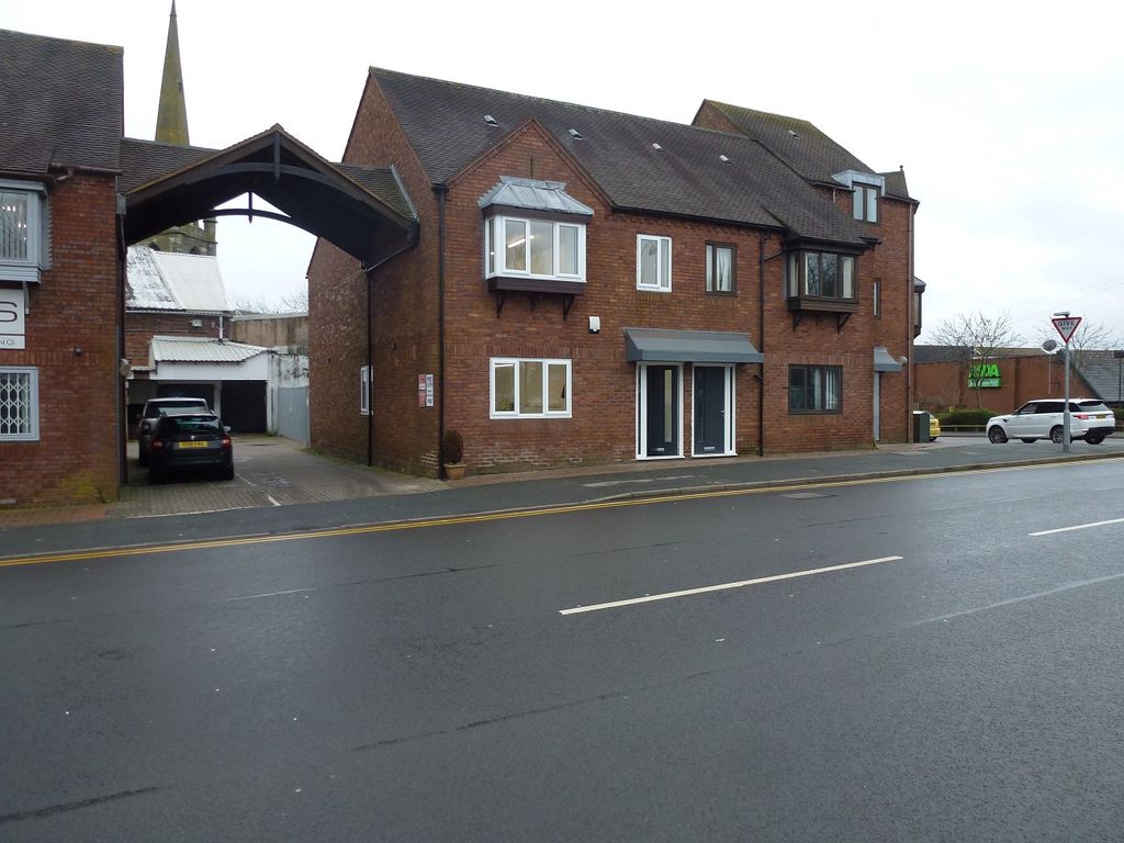 Office to let in The Inhedge, Dudley DY1, £14,520 pa
