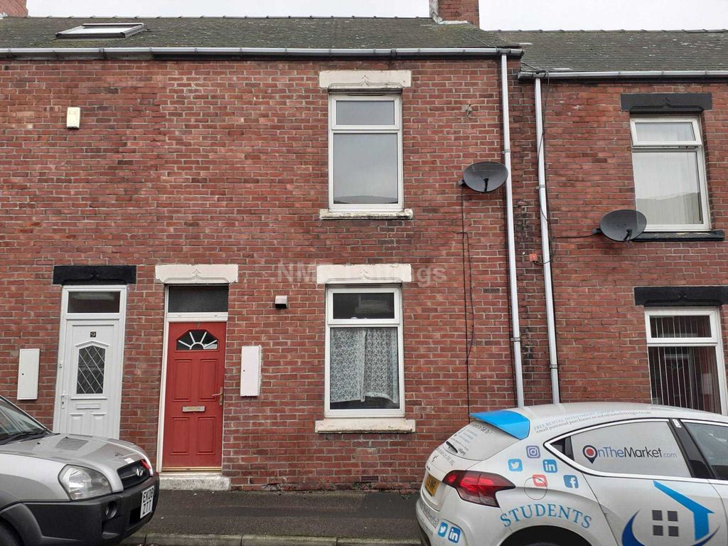 2 bed terraced house to rent in Ninth Street, Blackhall Colliery TS27, £385 pcm