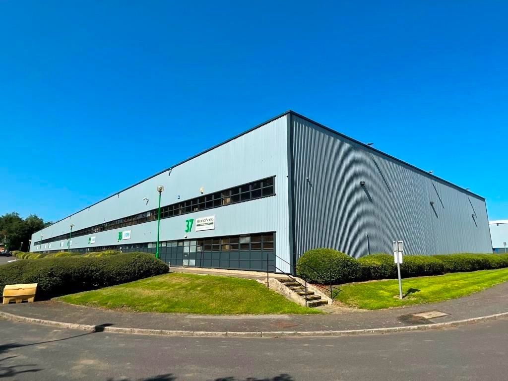 Warehouse to let in 37 Potters Lane, Kiln Farm, Milton Keynes, Buckinghamshire MK11, £78,500 pa