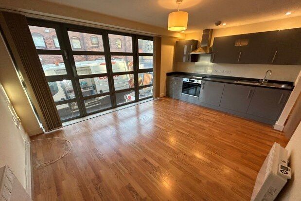 1 bed flat to rent in Churchgate Plaza, Birmingham B1, £825 pcm